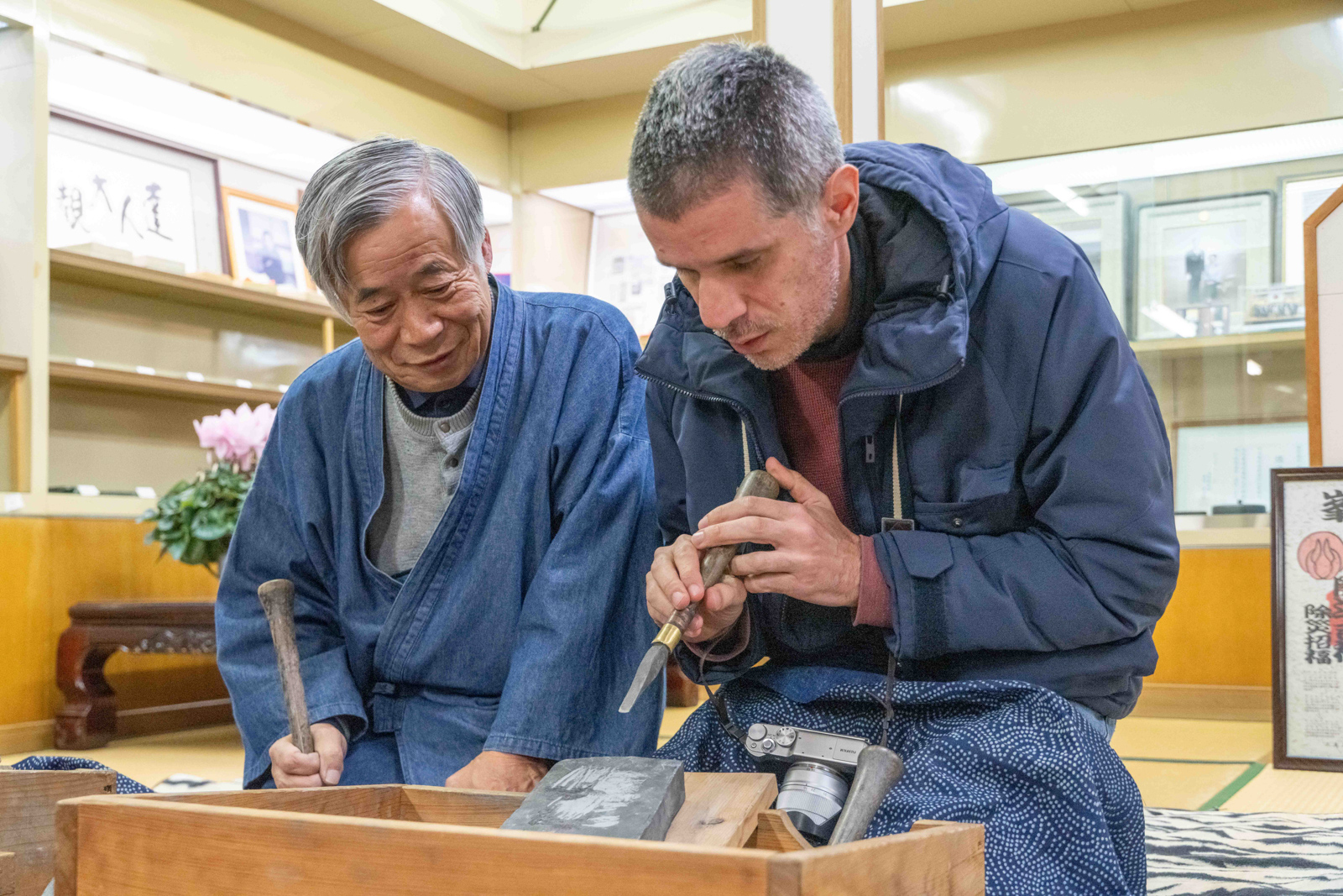 Amehata inkstone making